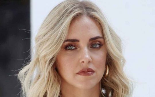 Chiara Ferragni mostra le corna