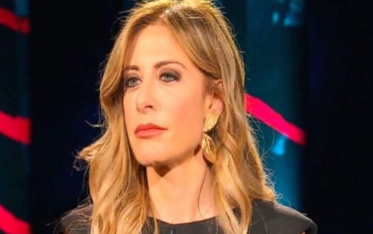 Francesca Fagnani lancia una frecciatina