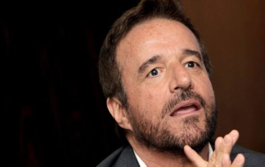 Brutte notizie per Christian De Sica - Youbee.it