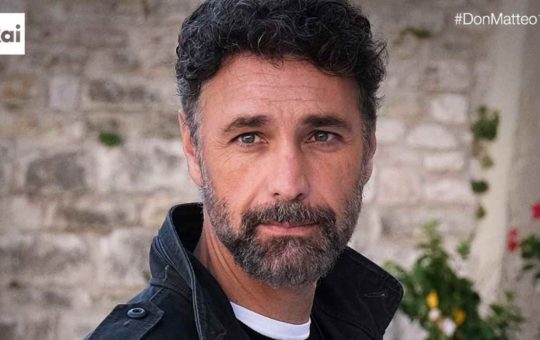 Raoul Bova di Don Matteo sostituito da un altro bellissimo