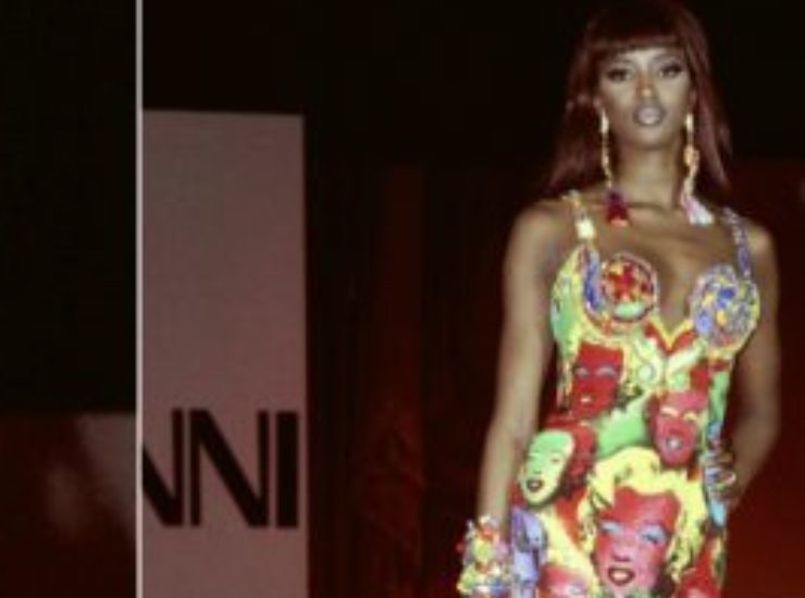 Naomi Campbell sfilata Versace 1991