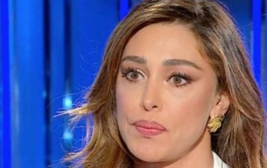 Belen Rodriguez ha risposto così ad un hater