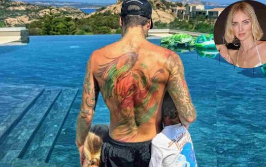 Fedez e i figli in vacanza